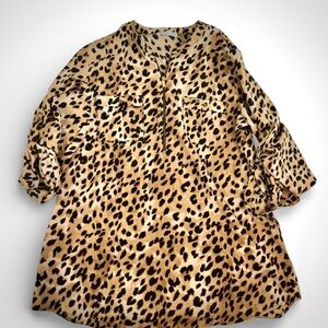 Calvin Klein Animal Print Blouse with Gold Zipper.  Like New! Women’s Size Large